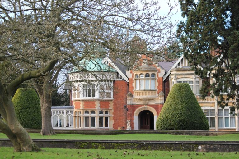 marketing courses in milton keynes